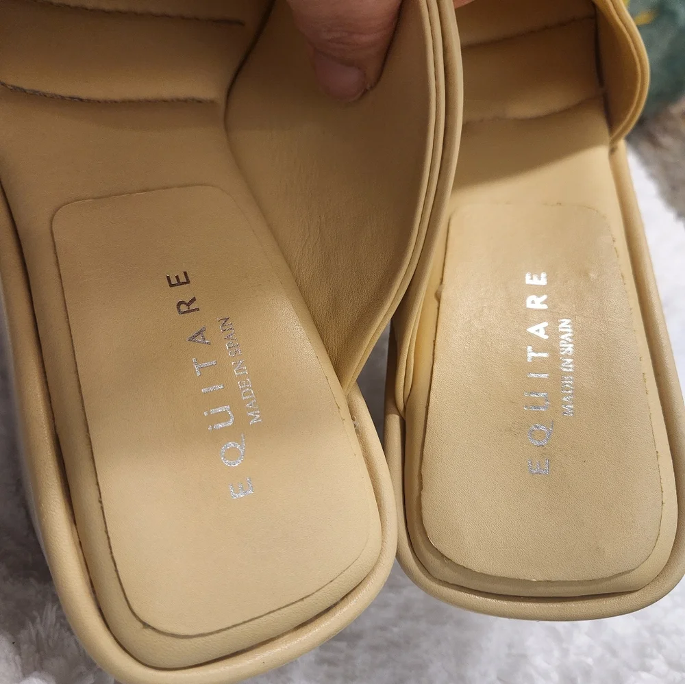 Women's Tan Slide Sandals